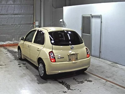 Nissan March
