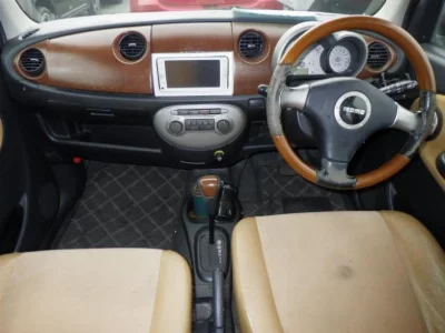 Daihatsu Mira Gino