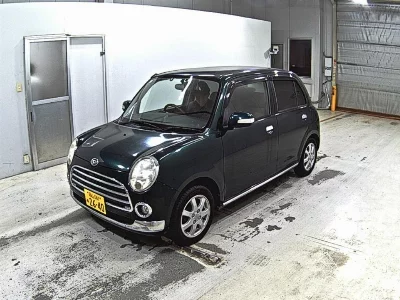 Daihatsu Mira Gino