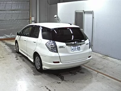 Honda FIT SHUTTLE HYBRID