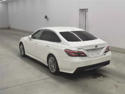 Toyota CROWN HYBRID