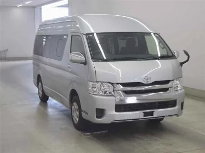 TOYOTA HIACE WAGON
