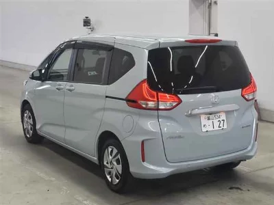 HONDA FREED HYBRID