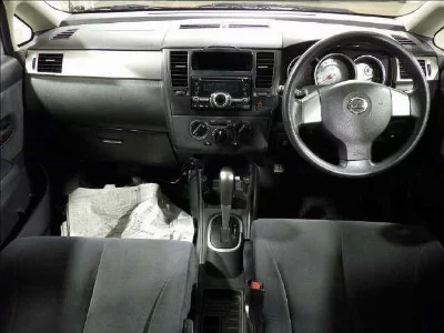 Nissan Tiida Latio