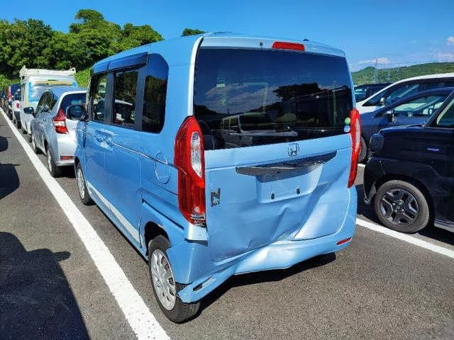 Honda N-Box  с аукциона в Японии