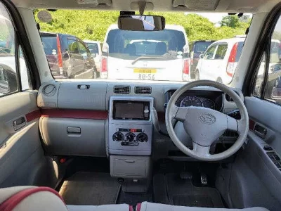 Daihatsu Move Conte