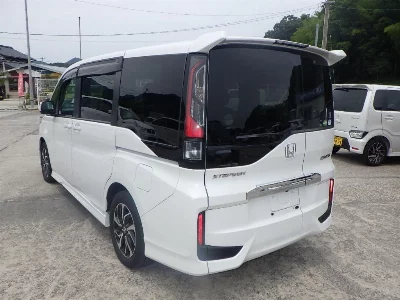 Honda STEPWGN SPADA