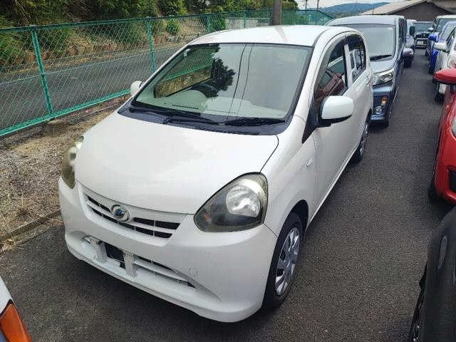 Daihatsu Mira e:S  с аукциона в Японии