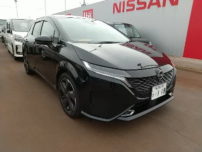 NISSAN AURA