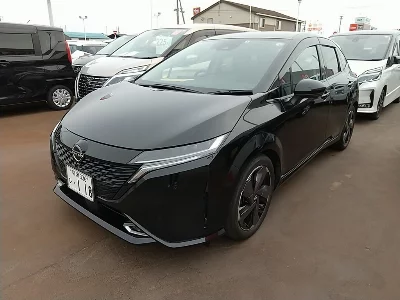 NISSAN AURA