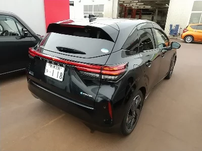 NISSAN AURA