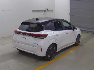 Nissan Aura
