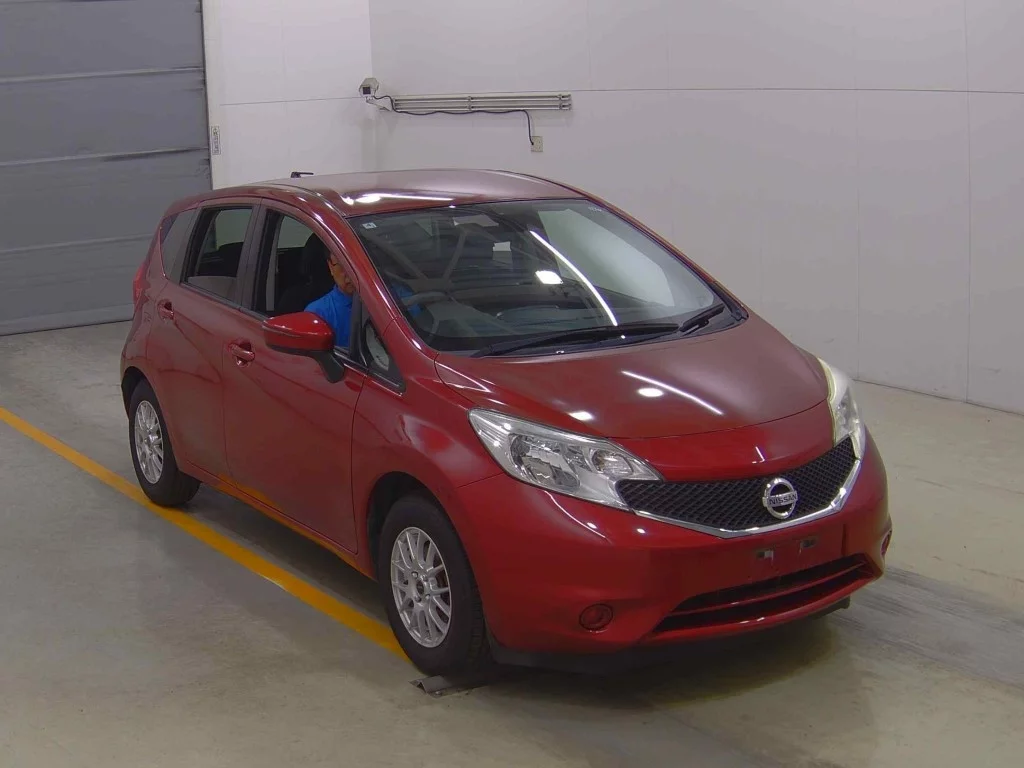 Nissan Note  с аукциона в Японии
