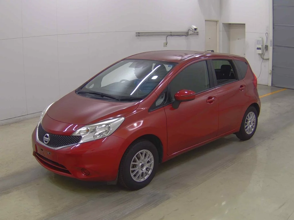 Nissan Note  с аукциона в Японии