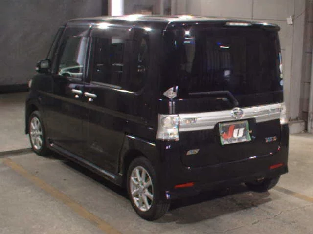 Daihatsu Tanto  с аукциона в Японии