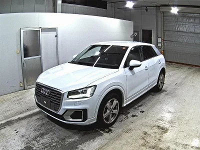 AUDI Q2