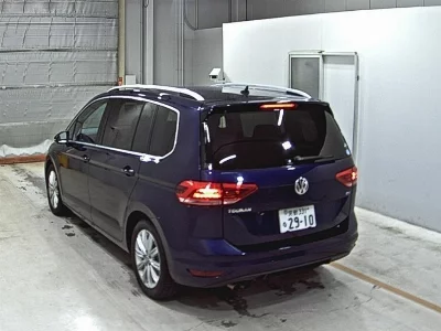 VOLKSWAGEN GOLF TOURAN