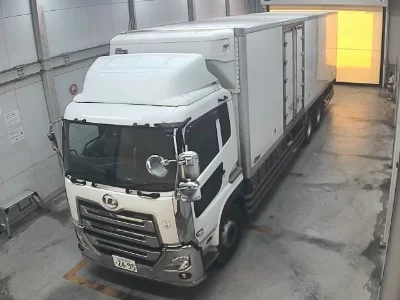 NISSAN UD