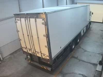 NISSAN UD