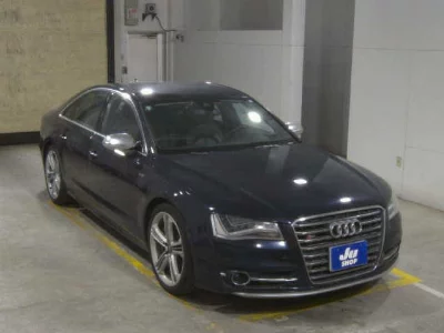 Audi S8