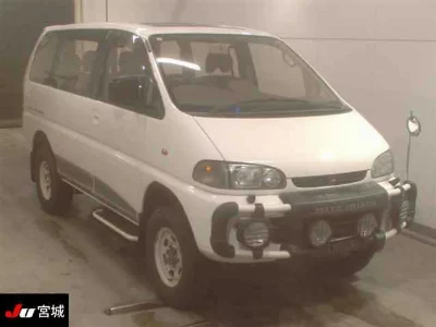 Mitsubishi DELICA SPACE GEAR