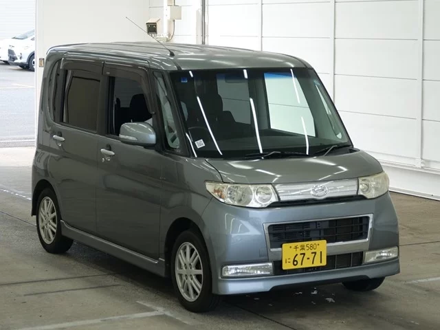 Daihatsu Tanto  с аукциона в Японии