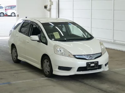 Honda FIT SHUTTLE HYBRID