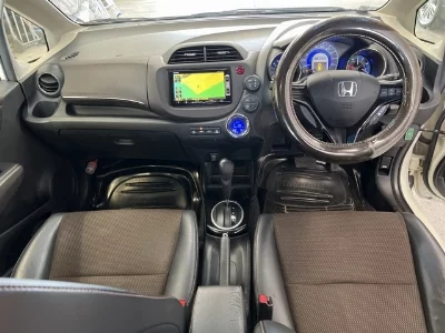 Honda FIT SHUTTLE HYBRID