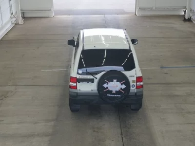 Mitsubishi Pajero iO