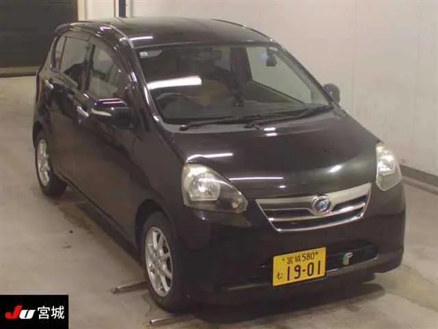 Daihatsu Mira e:S  с аукциона в Японии