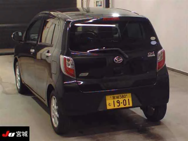 Daihatsu Mira e:S  с аукциона в Японии