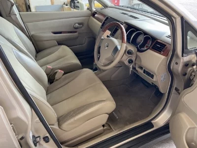 Nissan Tiida Latio