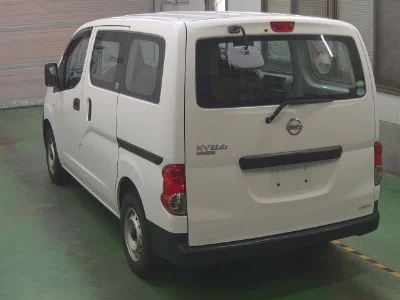 Nissan NV200 VANETTE VAN