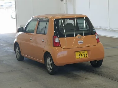 Daihatsu Esse