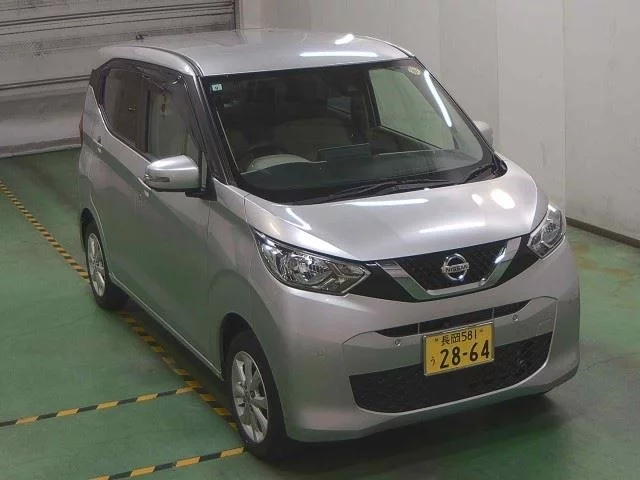 Nissan Dayz  с аукциона в Японии