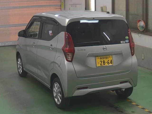 Nissan Dayz  с аукциона в Японии