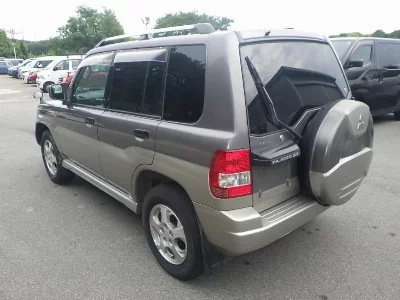 Mitsubishi Pajero iO