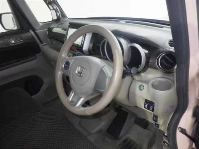 HONDA N BOX +