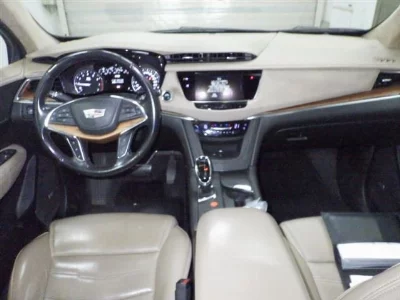 Cadillac XT5 CROSSOVER