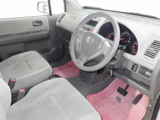 Honda Mobilio  с аукциона в Японии