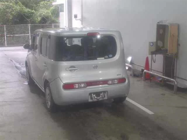 Nissan Cube  с аукциона в Японии