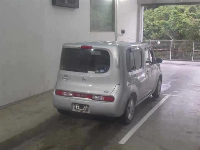 Nissan Cube  с аукциона в Японии