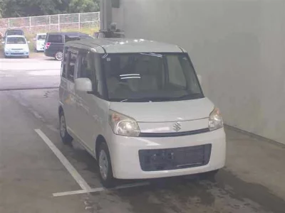 Suzuki Spacia