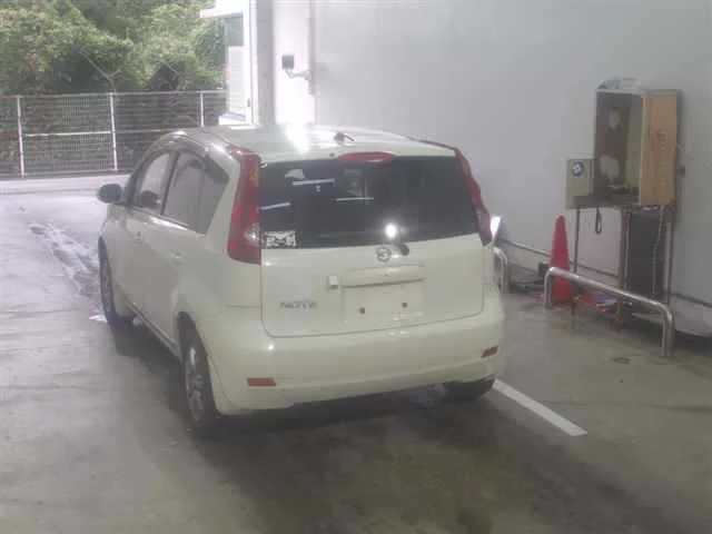 Nissan Note  с аукциона в Японии