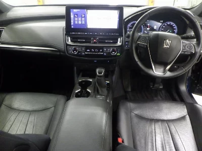 TOYOTA CROWN HYBRID