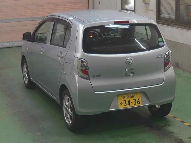 Daihatsu Mira e:S  с аукциона в Японии