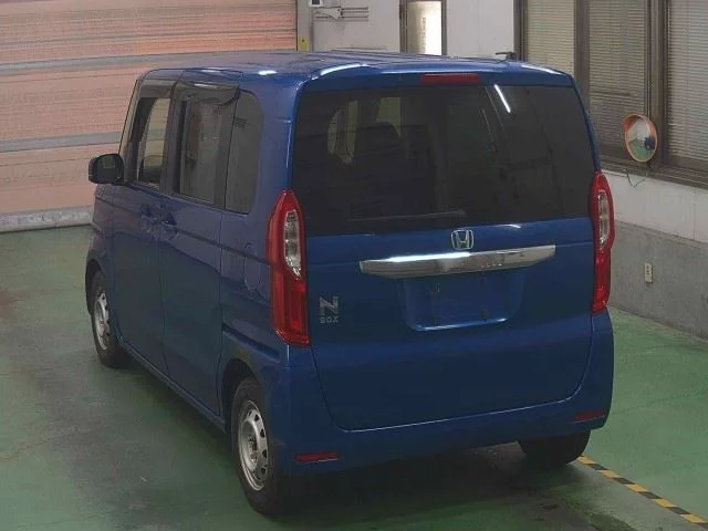 Honda N-Box  с аукциона в Японии