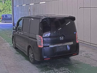 Honda STEPWGN SPADA