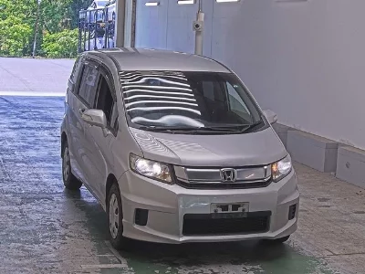 Honda Freed Spike