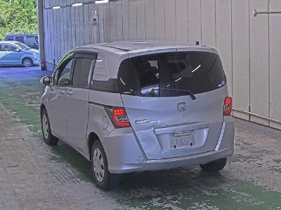 Honda Freed Spike